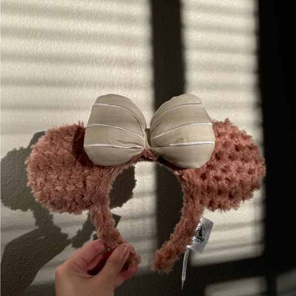 Authentic Shanghai Disney Resort Shellie Mae Ears Headband NWT - Picture 5 of 7